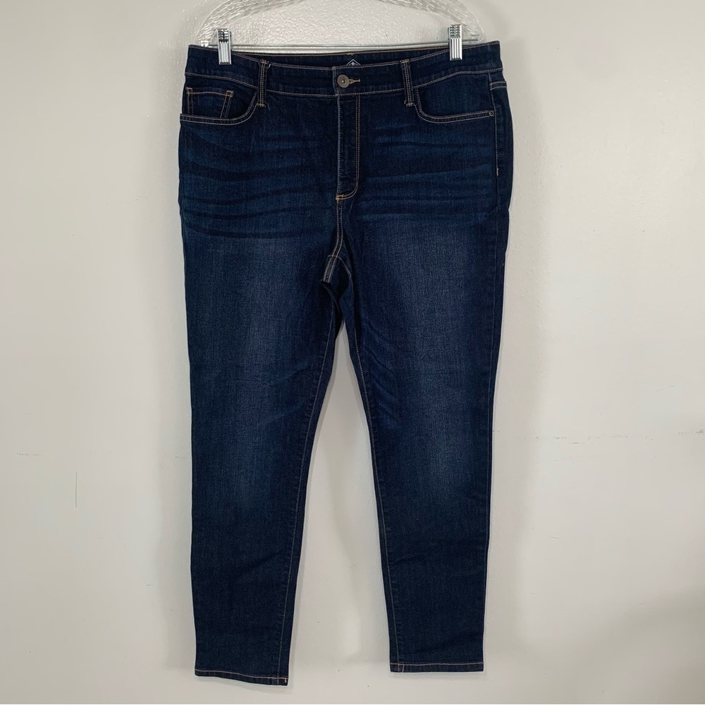 St. John’s Bay Dark Wash Relaxed Skinny Leg Skinny Jeans Size 16